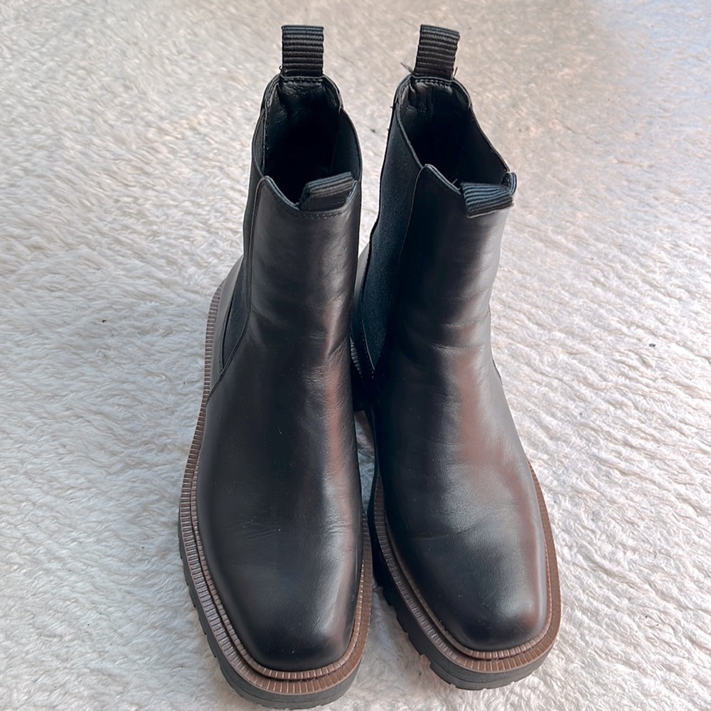 Sam Edelman Chelsea boots - waterproof!